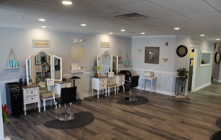 Giabonni's & Company Salon, Mystic CT