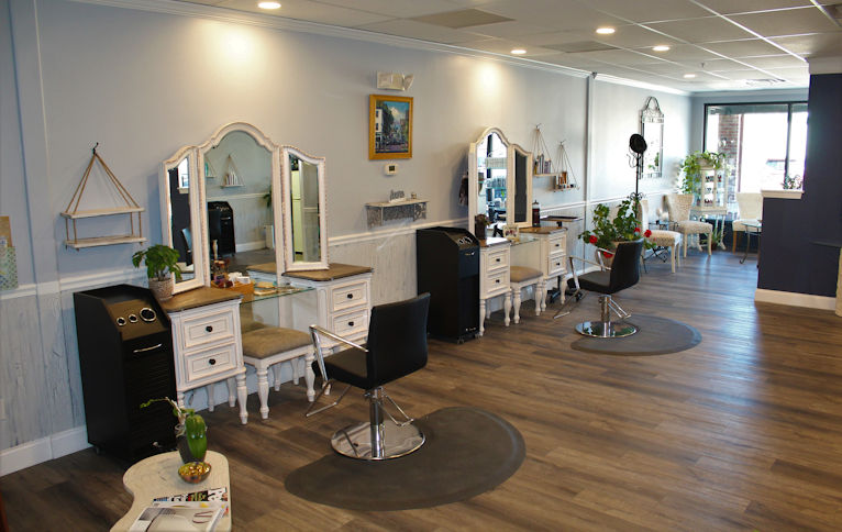 Giabonni's & Company Salon, Mystic CT